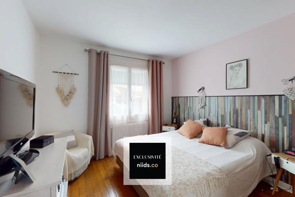 LAGORD - À PROXIMITÉ IMMÉDIATE DE LA ROCHELLE - MAISON DE 143M2 - 5 CHAMBRES