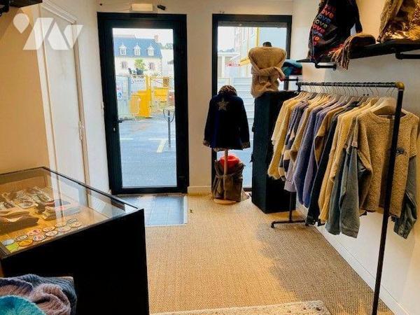 Murs commerciaux à vendre à Perros-Guirec (22700) en Côtes-d'Armor (22), secteur de TRESTRAOU, ...