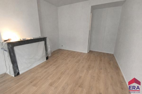 Appartement T3 rénové en hyper-centre, dans l'une des rues les plus recherchées de Béziers.