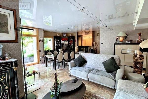 Maison de maître à vendre à Vitré en Ille-et-Vilaine (35500), ref : 35142-56