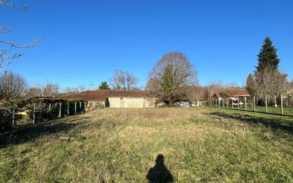 Maison à vendre    3 pièces •  Tocane-Saint-Apre