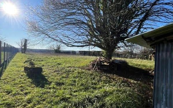 Maison à vendre    3 pièces •  Tocane-Saint-Apre