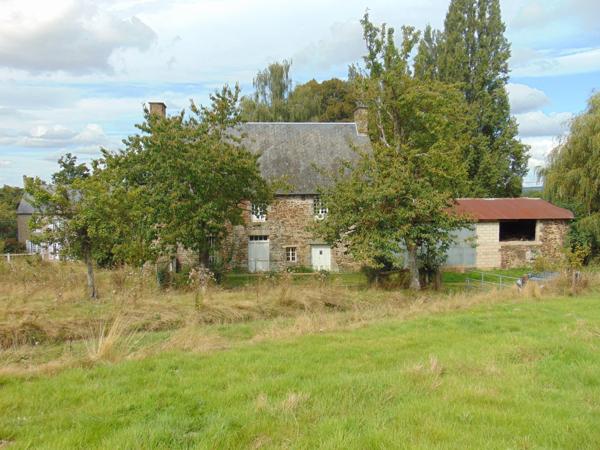 Ancien corps de ferme, 90m² au sol, terrain de plus de 2ha, Montilly sur Noireau