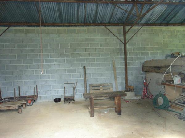 Ancien corps de ferme, 90m² au sol, terrain de plus de 2ha, Montilly sur Noireau