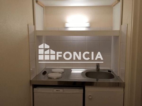 Location Studio 18.1 m² - 1 SQUARE DES POETES Verrieres Le Buisson 91370