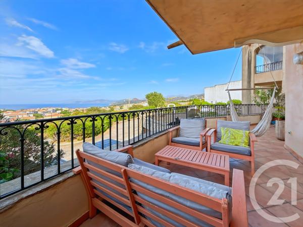 Appartement T4 à vendre  4 pièces - 79,60 m2 L ILE ROUSSE - 202