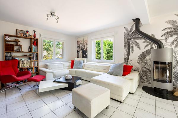 Belle maison dans quartier agréable et fonctionnel !!!