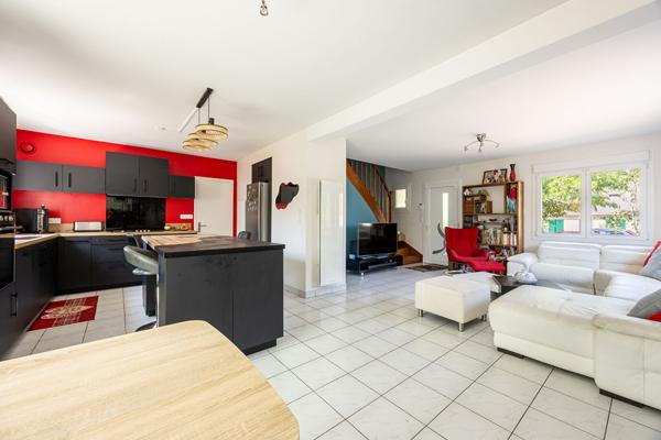Belle maison dans quartier agréable et fonctionnel !!!