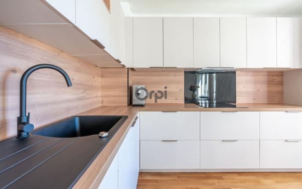 Appartement à vendre    5 pièces • 76,65 m2 La Varenne - Saint-Maur-des-Fossés