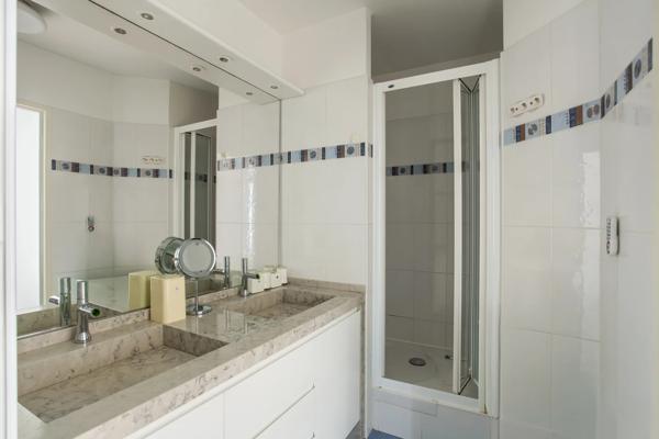 Triplex Paris 9 e - TRUDAINE / CONDORCET