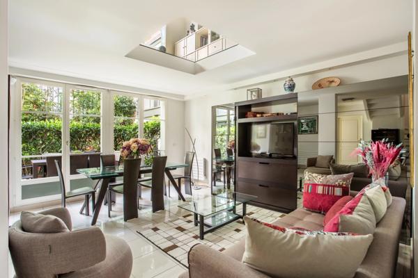 Triplex Paris 9 e - TRUDAINE / CONDORCET