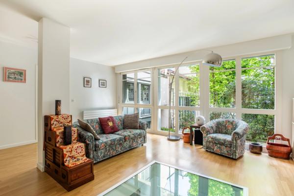 Triplex Paris 9 e - TRUDAINE / CONDORCET