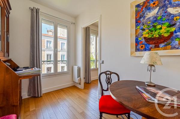 Appartement F2 à vendre  2 pièces - 27,80 m2 PARIS - 75011