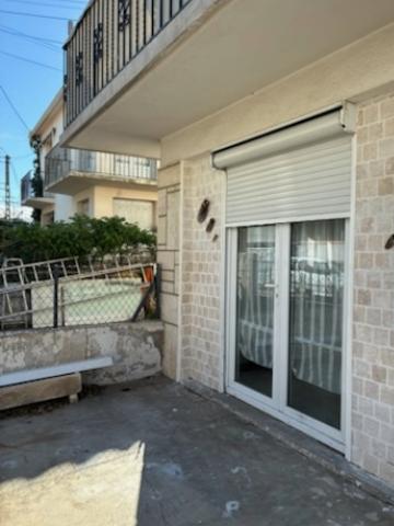 Perpignan appartements T3 R+2 avec balcons plus T2 rdc avec terrasse et parking privé