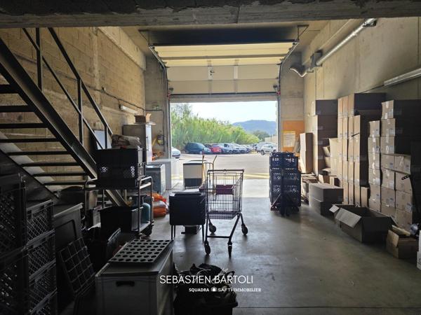 Murs commerciaux garage de 150m2