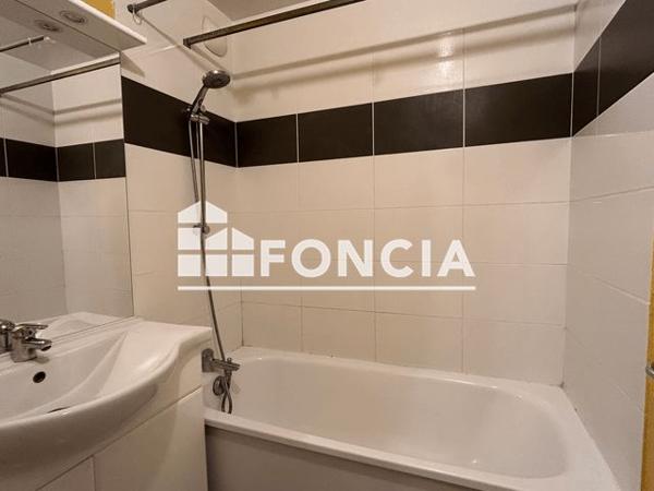 Location Appartement 2 pièces 39.3 m² - LES TERRASSES DE LA BASILIQUE Lisieux 14100