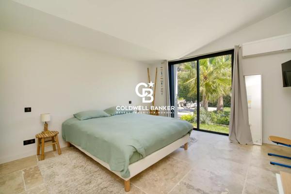 Villa 6 pièces à vendre Grimaud - 83310 / Réf: 85796996