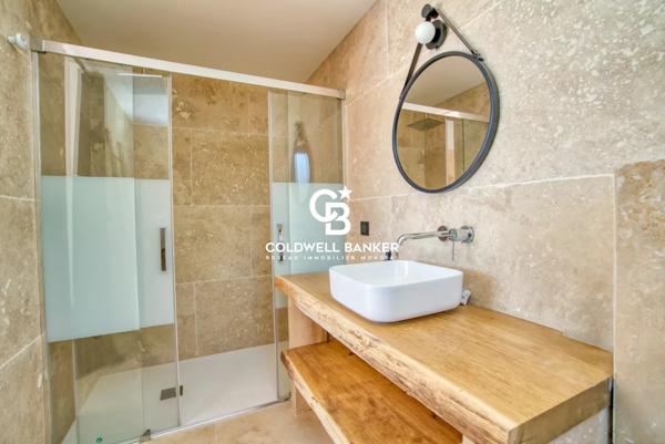 Villa 6 pièces à vendre Grimaud - 83310 / Réf: 85796996