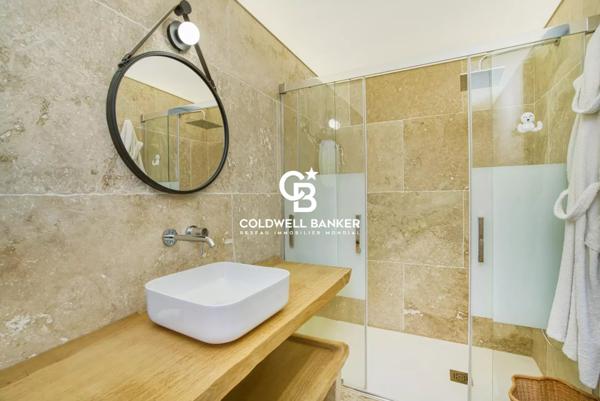 Villa 6 pièces à vendre Grimaud - 83310 / Réf: 85796996