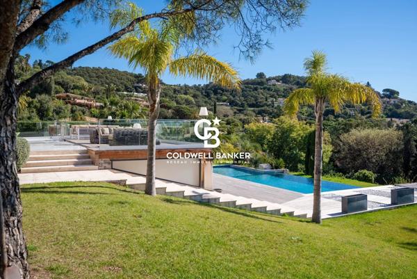 Villa 6 pièces à vendre Grimaud - 83310 / Réf: 85796996