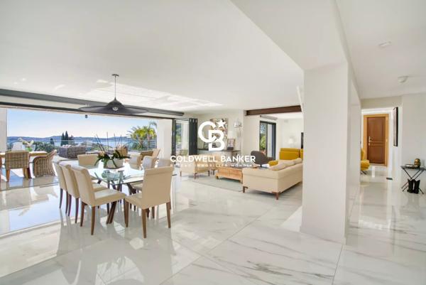 Villa 6 pièces à vendre Grimaud - 83310 / Réf: 85796996