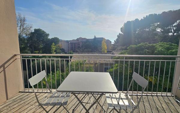 Appartement à vendre    2 pièces • 42 m2 Six-Fours-les-Plages