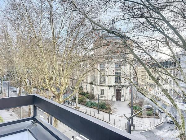 Appartement F5 à vendre  5 pièces - 130,22 m2 LYON - 69006