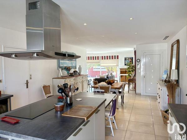 Maison à vendre 4 pièces 135 m² Mérignac