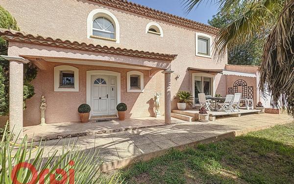 Maison à vendre    5 pièces •  Villevieille