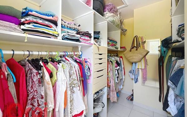 Maison à vendre    5 pièces •  Villevieille