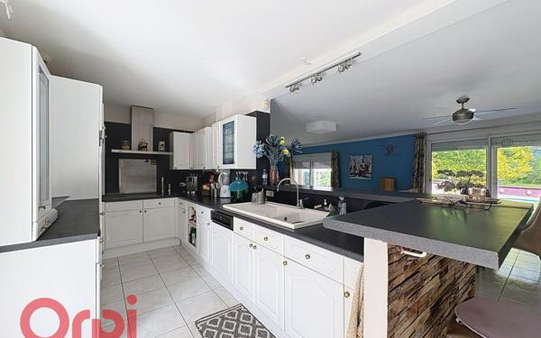 Maison à vendre    5 pièces •  Villevieille