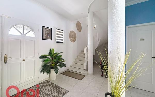 Maison à vendre    5 pièces •  Villevieille