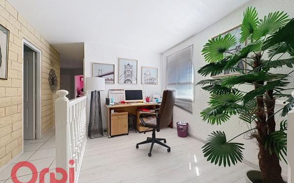 Maison à vendre    5 pièces •  Villevieille