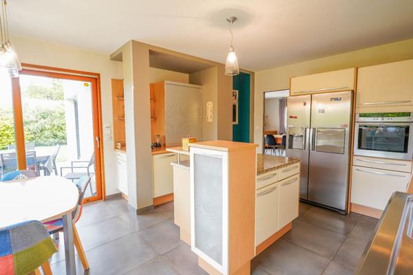 BIEN RARE - Maison centre Chartres-de-Bretagne- Calme et ensoleillée - 5 chambres