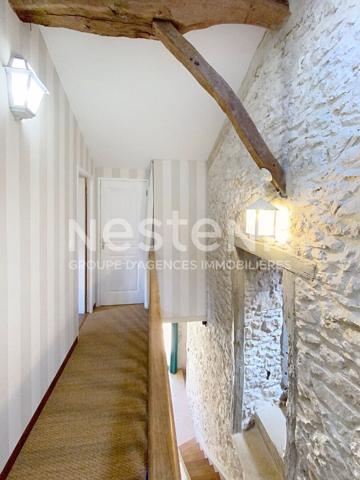 A vendre Maison Nérac 6 pièces de 160 m2 sur 7 hectares avec dépendance et piscine.