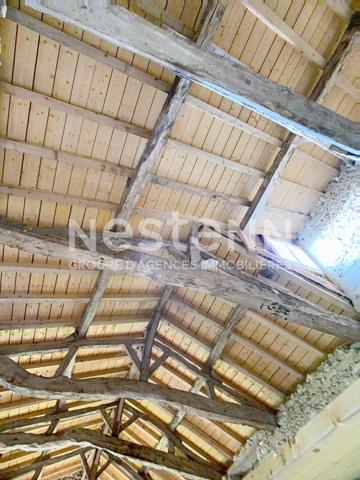 A vendre Maison Nérac 6 pièces de 160 m2 sur 7 hectares avec dépendance et piscine.