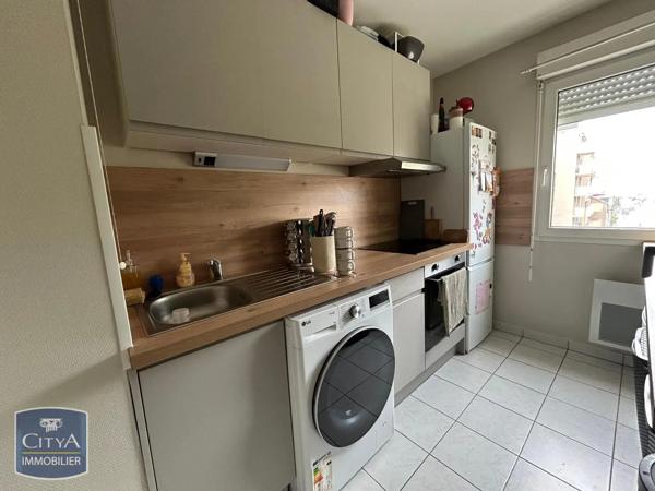 Appartement à louer 2 pièces 42.96m² Le Mans (72000)