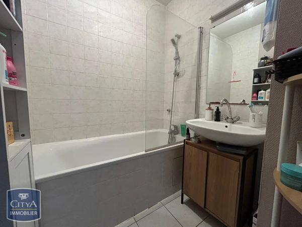 Appartement à louer 2 pièces 42.96m² Le Mans (72000)
