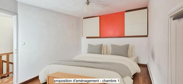 PROCHE PARAY LE MONIAL (71) - A VENDRE - Maison en pierre 5 pièces - terrain 758 m²