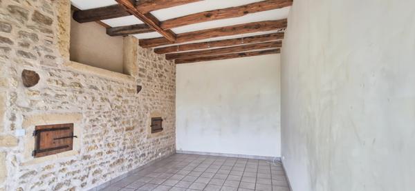PROCHE PARAY LE MONIAL (71) - A VENDRE - Maison en pierre 5 pièces - terrain 758 m²