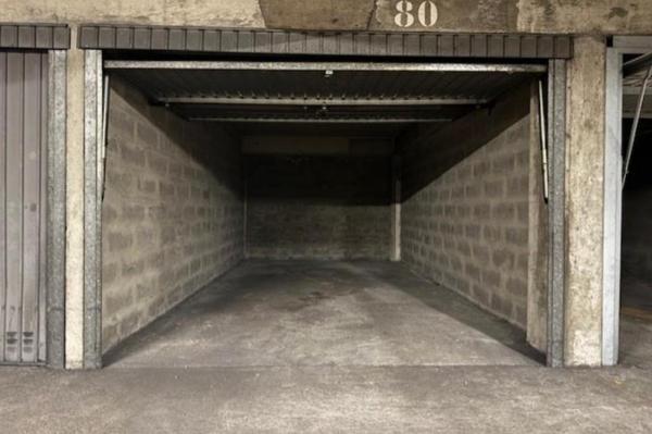 Vente - Garage Paris (75015)