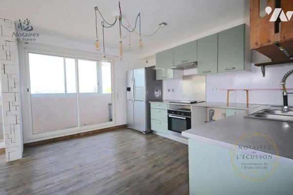 Appartement T3 avec grande terrasse, parking et cellier