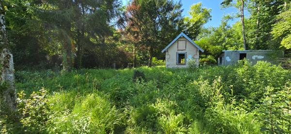 Terrain de Loisir Parcelles n° : A 584, 862 et 864