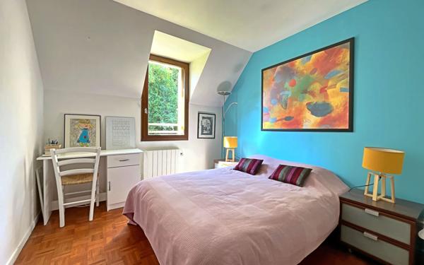 Maison à vendre    5 pièces • 144 m2 Bures-sur-Yvette