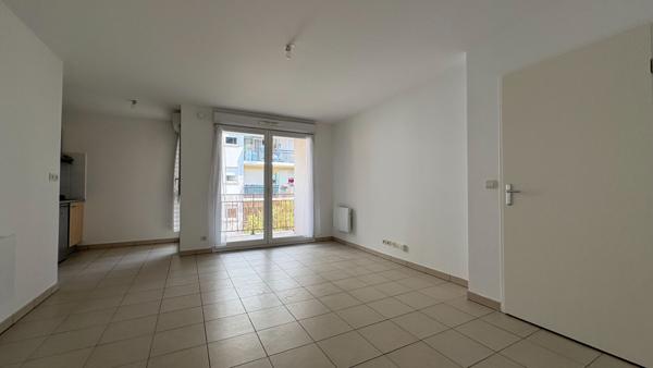 Appartement Corbeil Essonnes 2 pièce(s) 44 m2