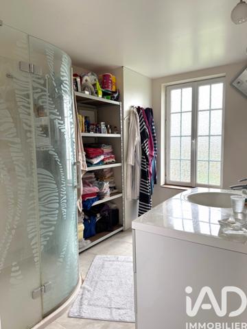 Maison à vendre 5 pièces 162 m² Flancourt-Crescy-en-Roumois