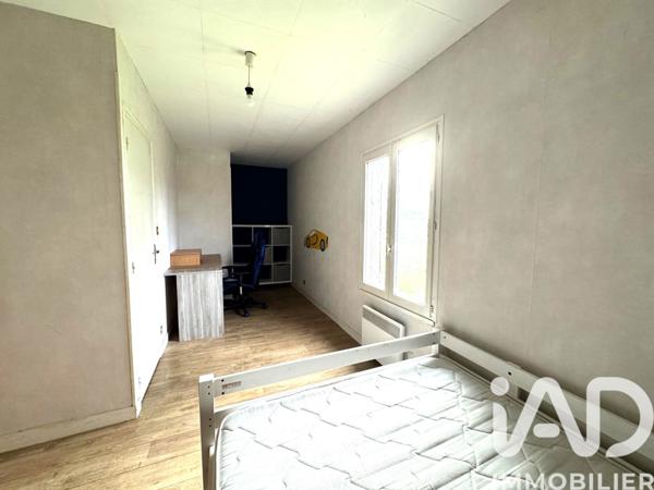 Maison à vendre 5 pièces 162 m² Flancourt-Crescy-en-Roumois