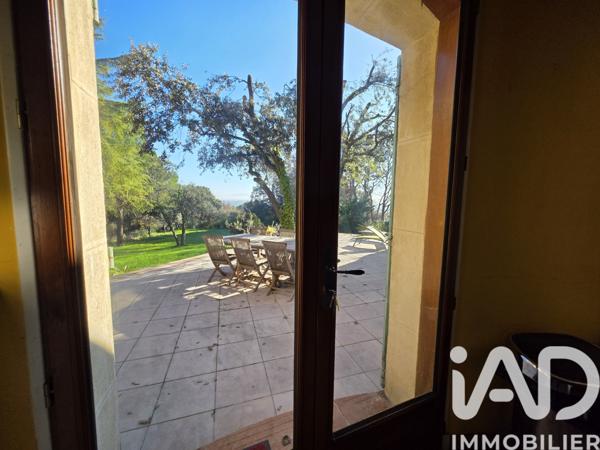 Maison à vendre 6 pièces 210 m² Caumont-sur-Durance