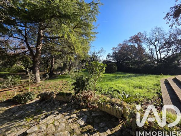 Maison à vendre 6 pièces 210 m² Caumont-sur-Durance