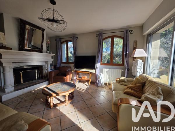 Maison à vendre 6 pièces 210 m² Caumont-sur-Durance